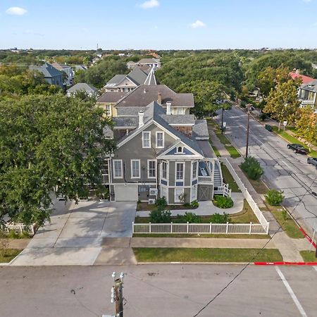 Historic Galveston Family Beach Home With 3 King Beds מראה חיצוני תמונה